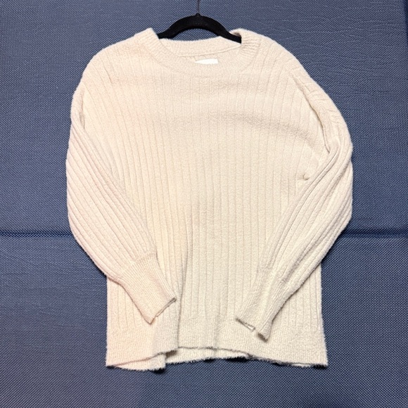 aerie Sweaters - Aerie Cream Ribbed Crew Neck Sweater
